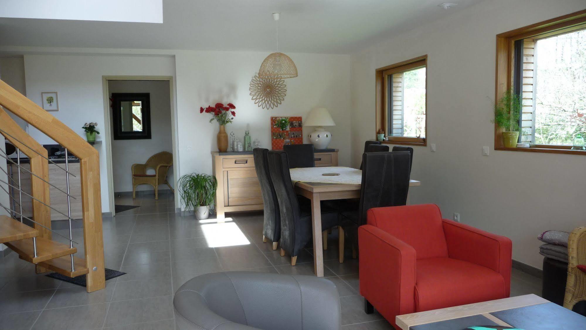 Le Jardin Aux Oiseaux Bed & Breakfast Ferel Exterior photo